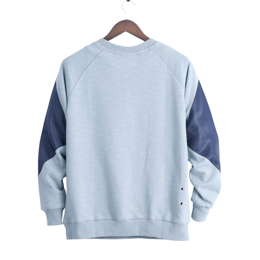 Men’s Crew Neck Solid Color Zip Pocket Sweatshirt.