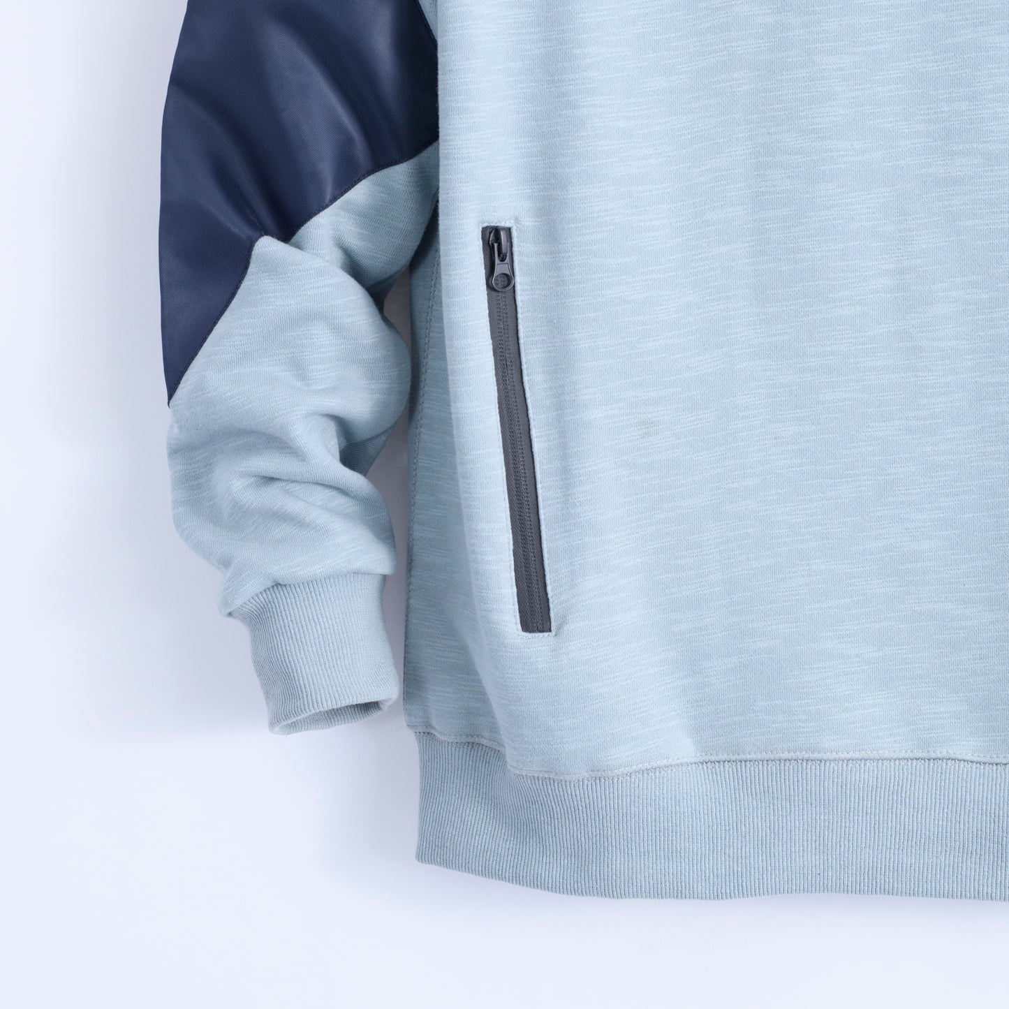 Men’s Crew Neck Solid Color Zip Pocket Sweatshirt.