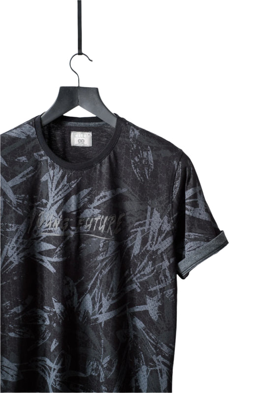 Men’s Round Collar Graphic Printed T-shirt