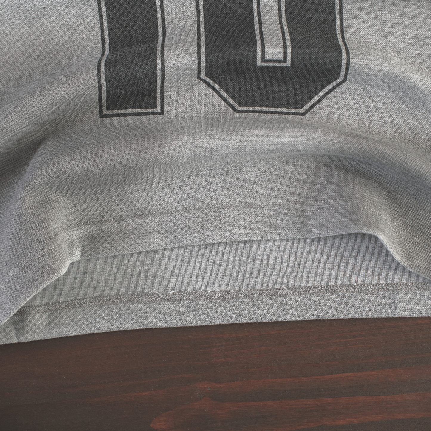 Make True No.10 Varsity V-Neck Tee