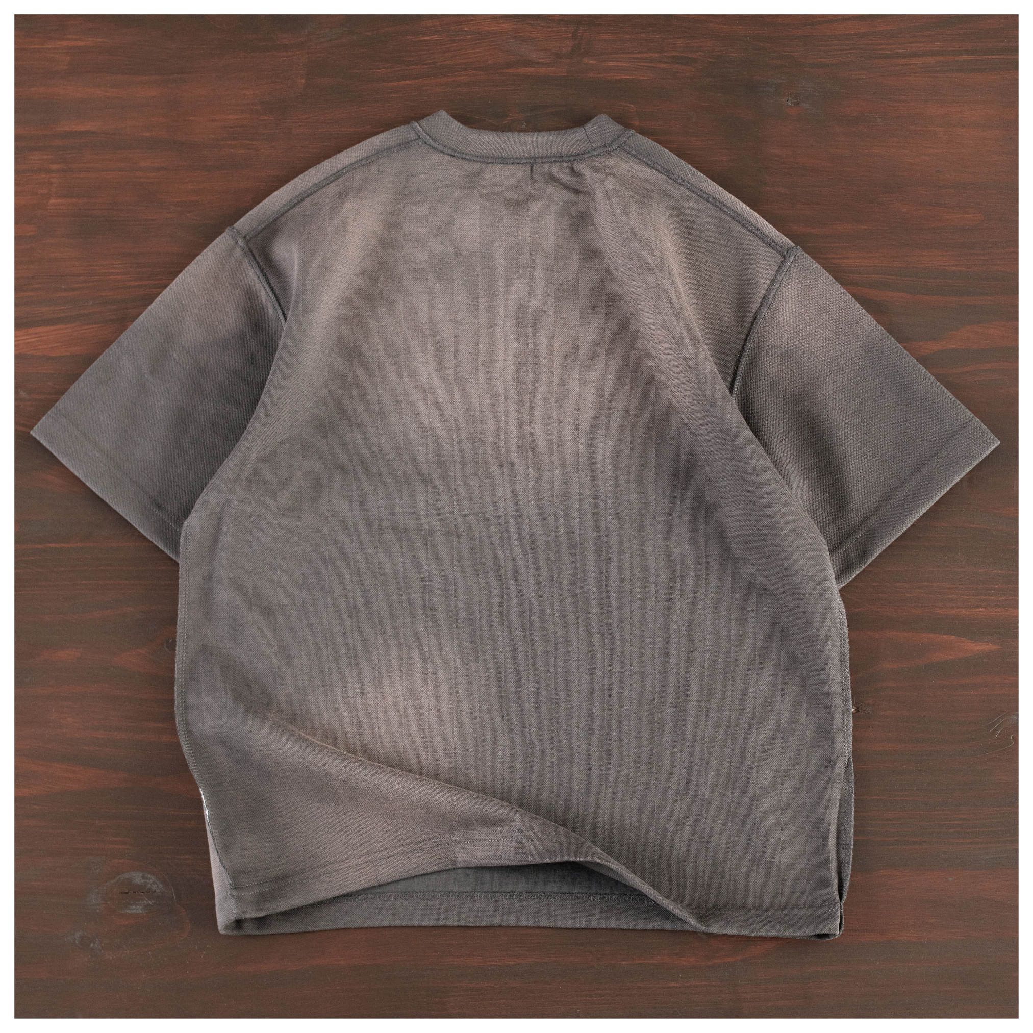 shadow-fade-minimal-boxy-tee