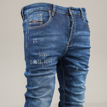 Load image into Gallery viewer, Gee2 Island FS06-2 Distressed Denim Jeans
