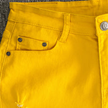 Load image into Gallery viewer, Men’s Mustard Distressed Skinny Jeans
