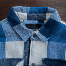 Load image into Gallery viewer, Men’s Heritage Check Wool-Blend Jacket
